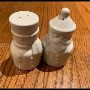 Food Network Santa and Snowman Salt and Pepper